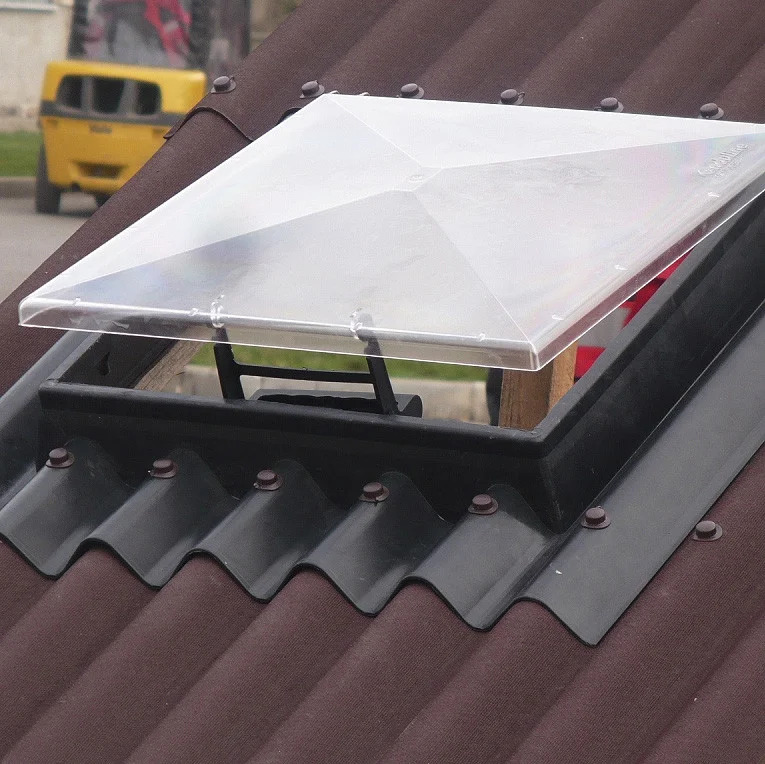 Люк кровельный Ондулин СкайЛайт